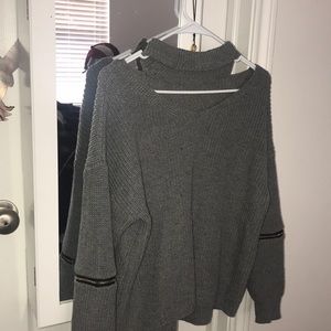 Super cute GRAY SWEATER!